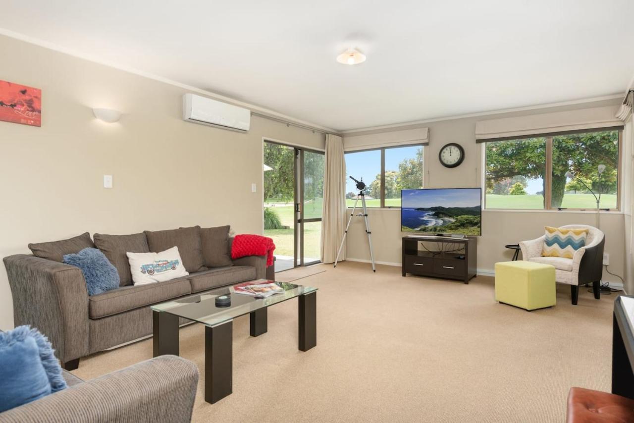 Golfers Delight In Quiet Cul De Sac Villa Mount Maunganui Exterior photo